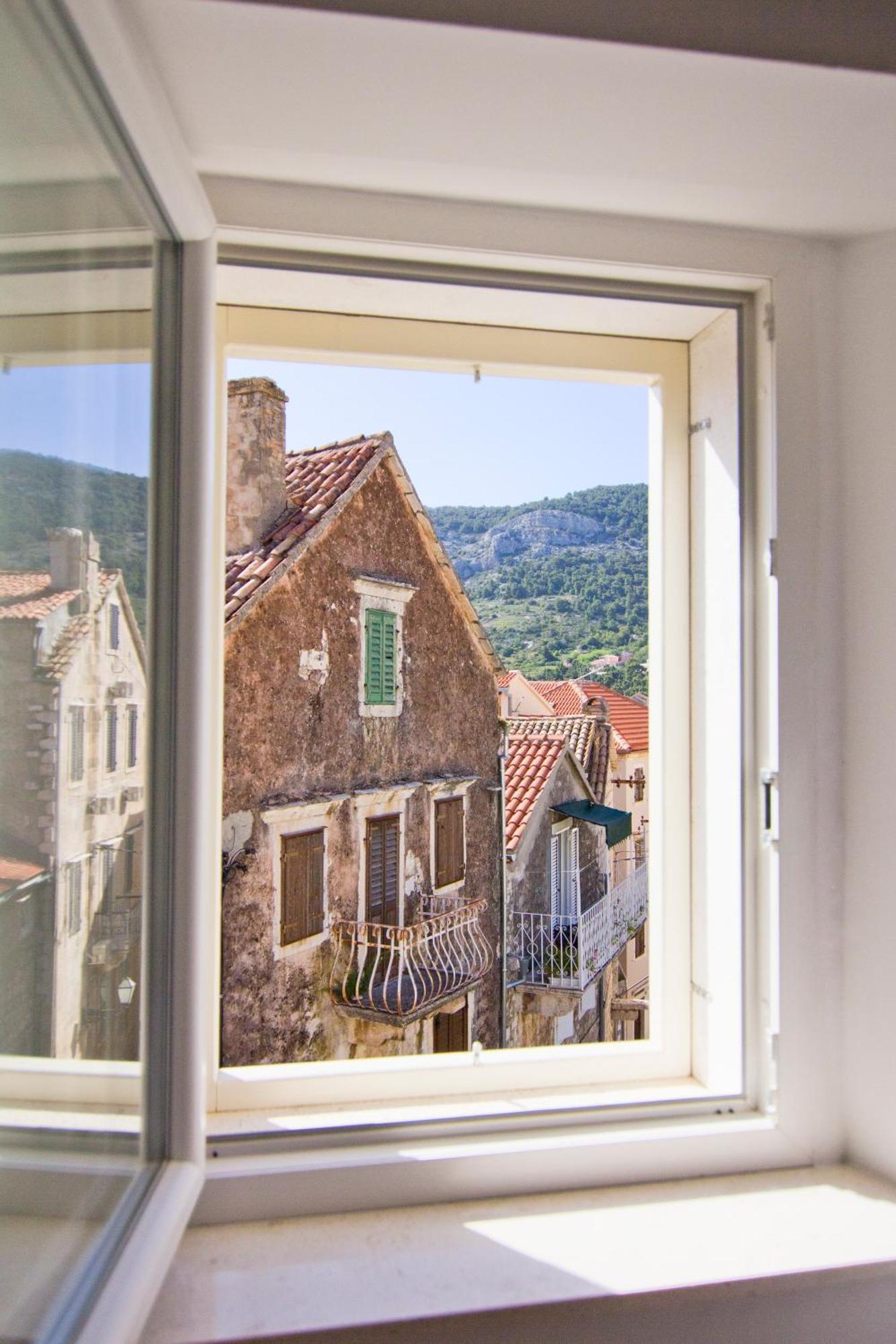 Apartments Donika Komiža الغرفة الصورة