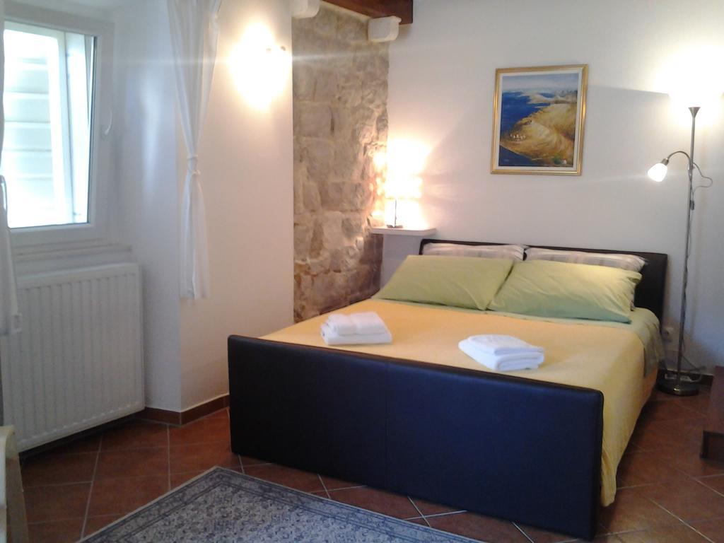 Apartments Donika Komiža المظهر الخارجي الصورة