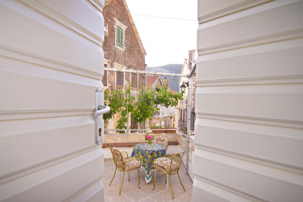 Apartments Donika Komiža الغرفة الصورة
