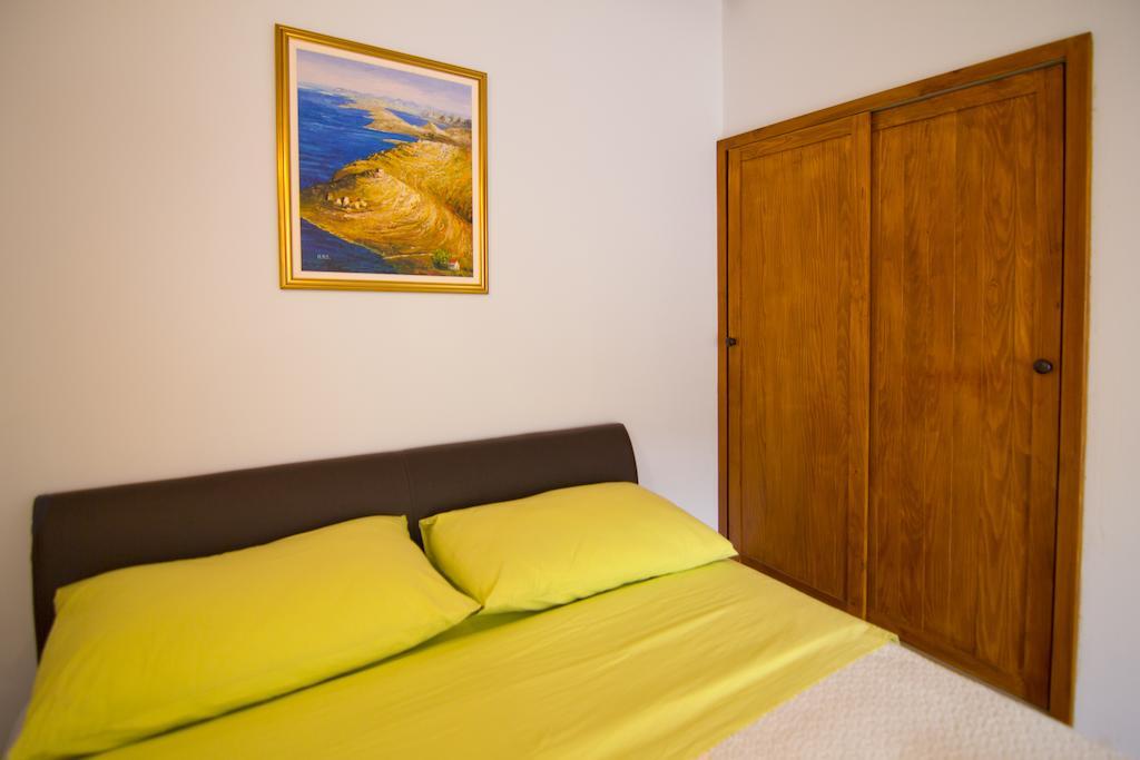 Apartments Donika Komiža الغرفة الصورة