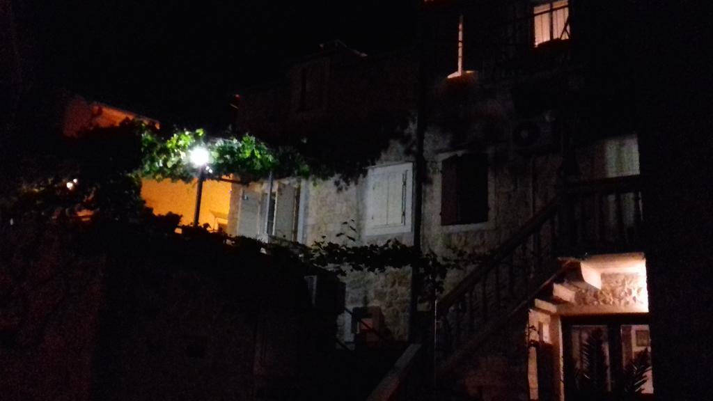 Apartments Donika Komiža المظهر الخارجي الصورة