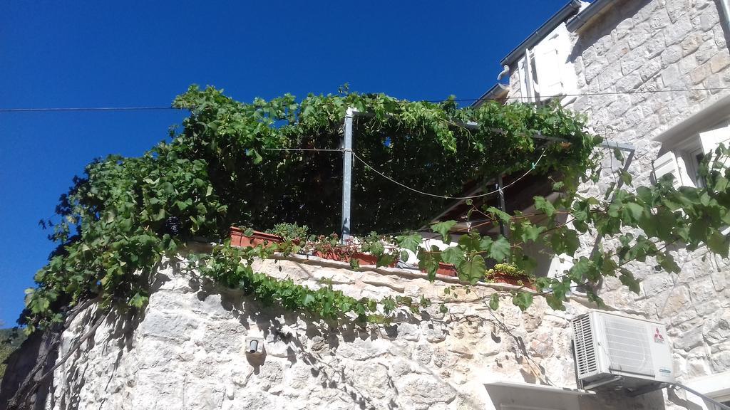 Apartments Donika Komiža المظهر الخارجي الصورة