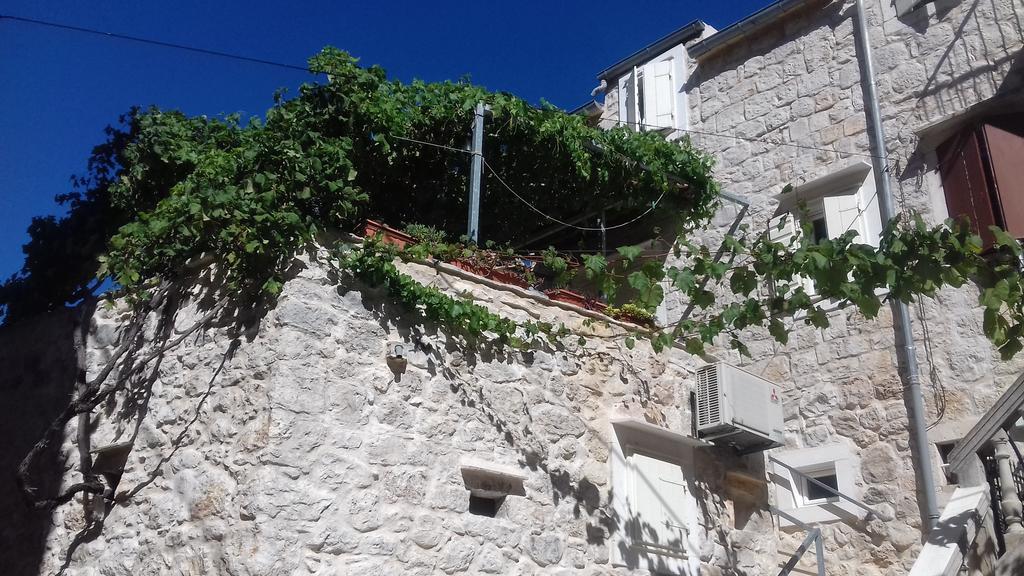 Apartments Donika Komiža المظهر الخارجي الصورة